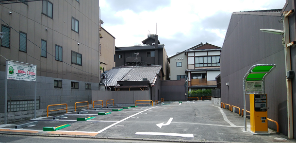 駅 三条 パーキング 京阪 キョウテク 京都市内のベスト車中泊スポット キョウテク京阪三条駅パーキング